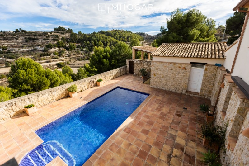 Rústica Elegancia - Casa de Campo a la venta en Benissa!